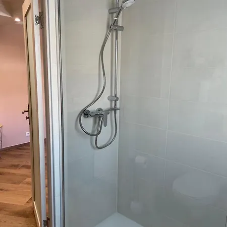 Apartment With Swimming Pool 80 Meters Near The